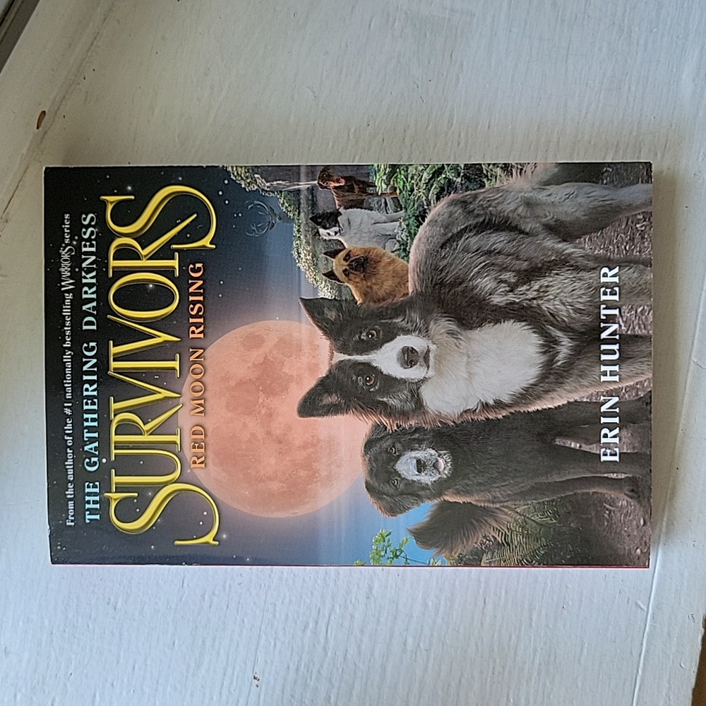 Survivors- The Gathering Darkness: Red Moon Rising